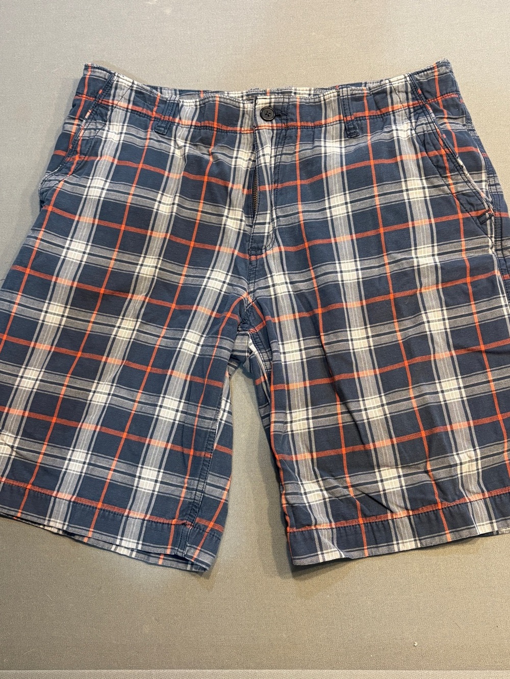 Vintage Old Navy Surplus Company Plaid Flat-Front Shorts in Navy, White & Red